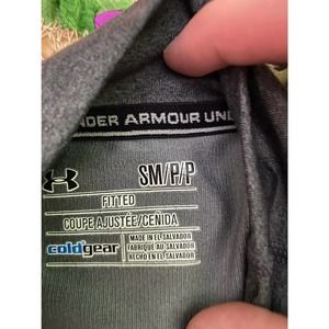 Under armor fitted turtle neck long sleeve shirt